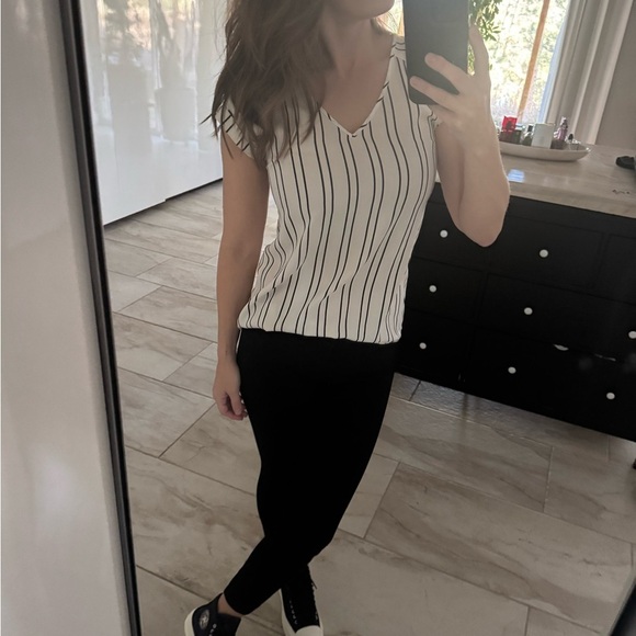 Banana Republic Pants - Picture 10 of 11